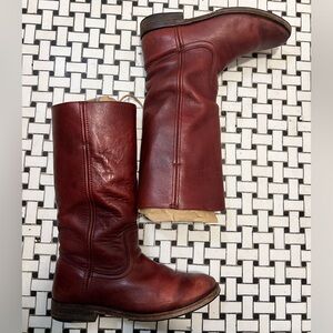 Frye Maxine Campus Oxblood/ Red Brown Short Heel Boots Womens size 9